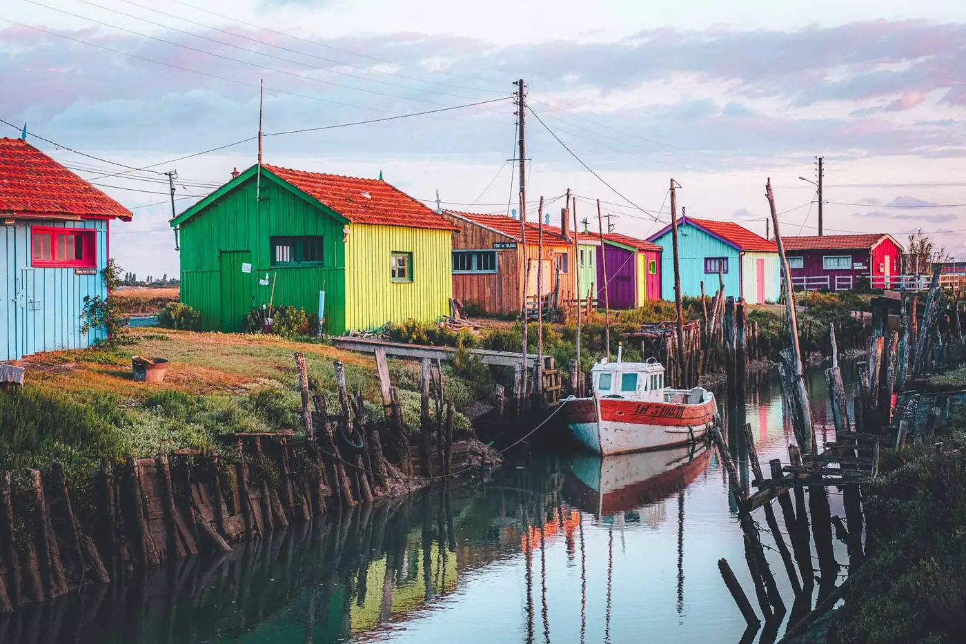 Cabanes ostréicoles colorées sur l'Île d'Oléron, Studio Bamboo agence web